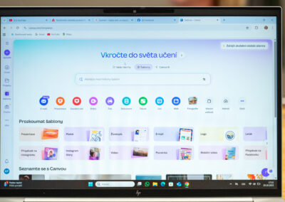 Prostředí Canvy při workshopu Canva pro firmy